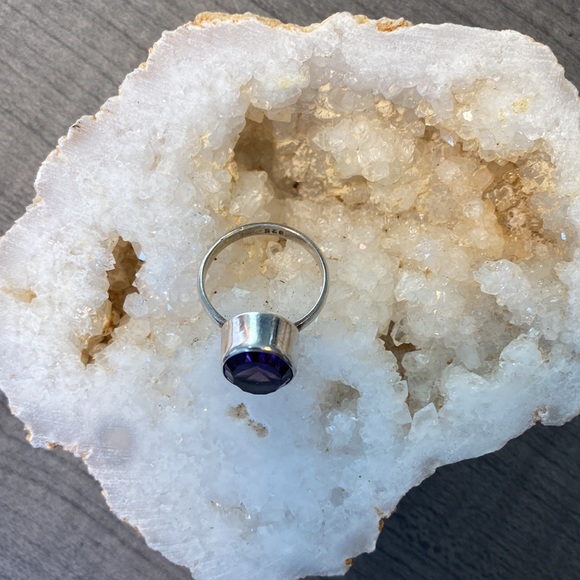 Faceted Amethyst Crystal Gemstone, 925 Sterling Silver Ring - Picture 10 of 16